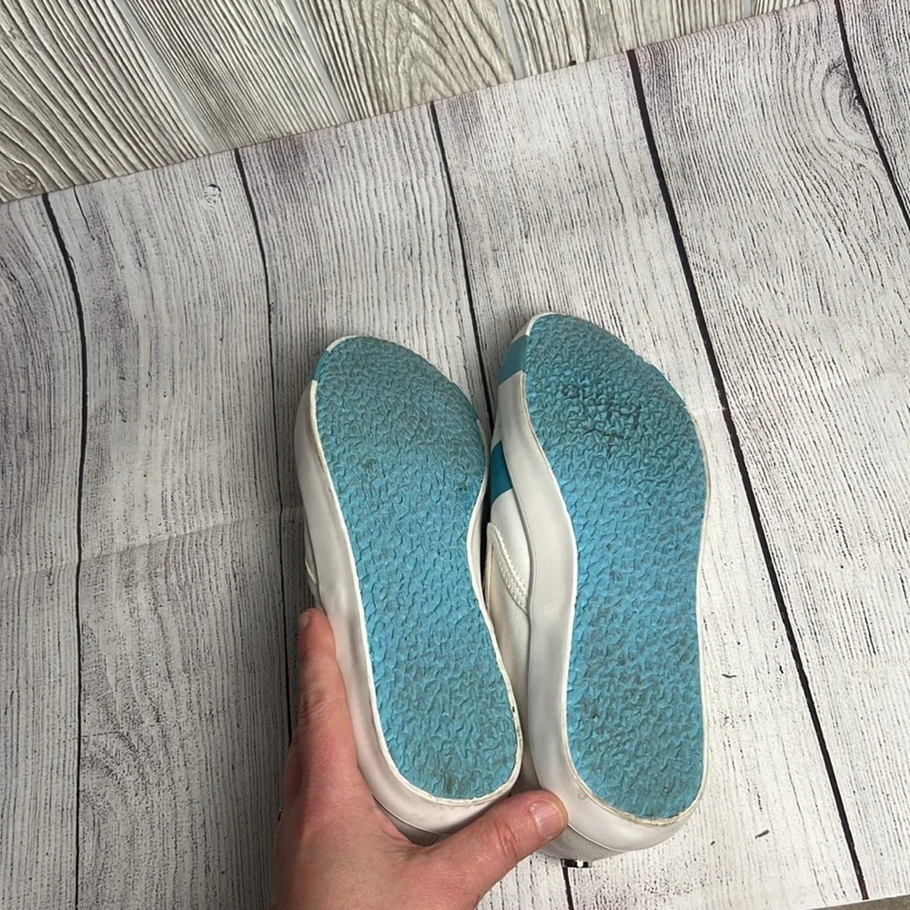 Steve Madden stripped slip on Size 8.5 - Picture 5 of 5